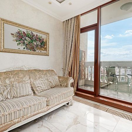 Greek Street Deluxe Apartment Odessza Kültér fotó